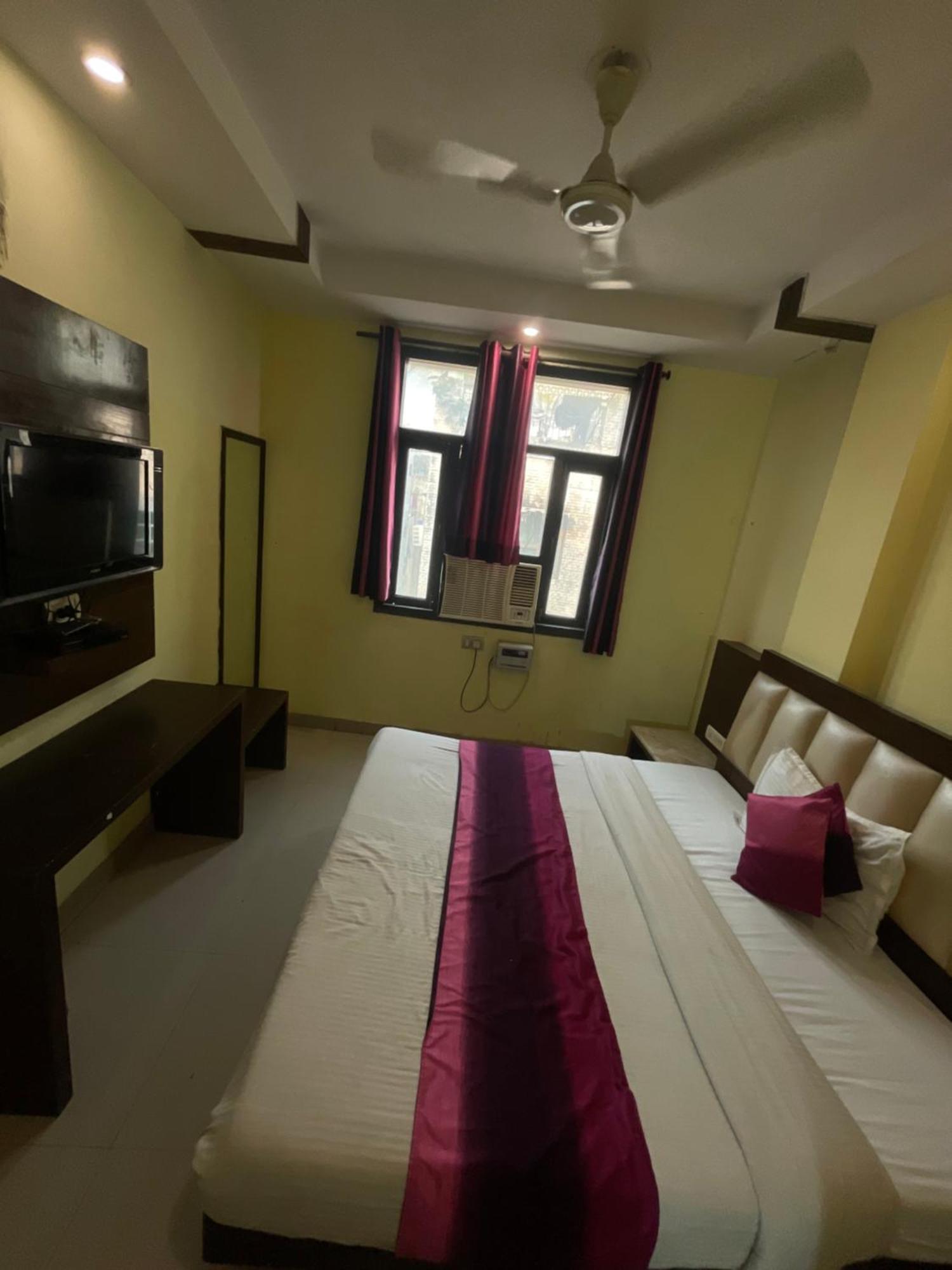 Hotel Golden Gate 3*
