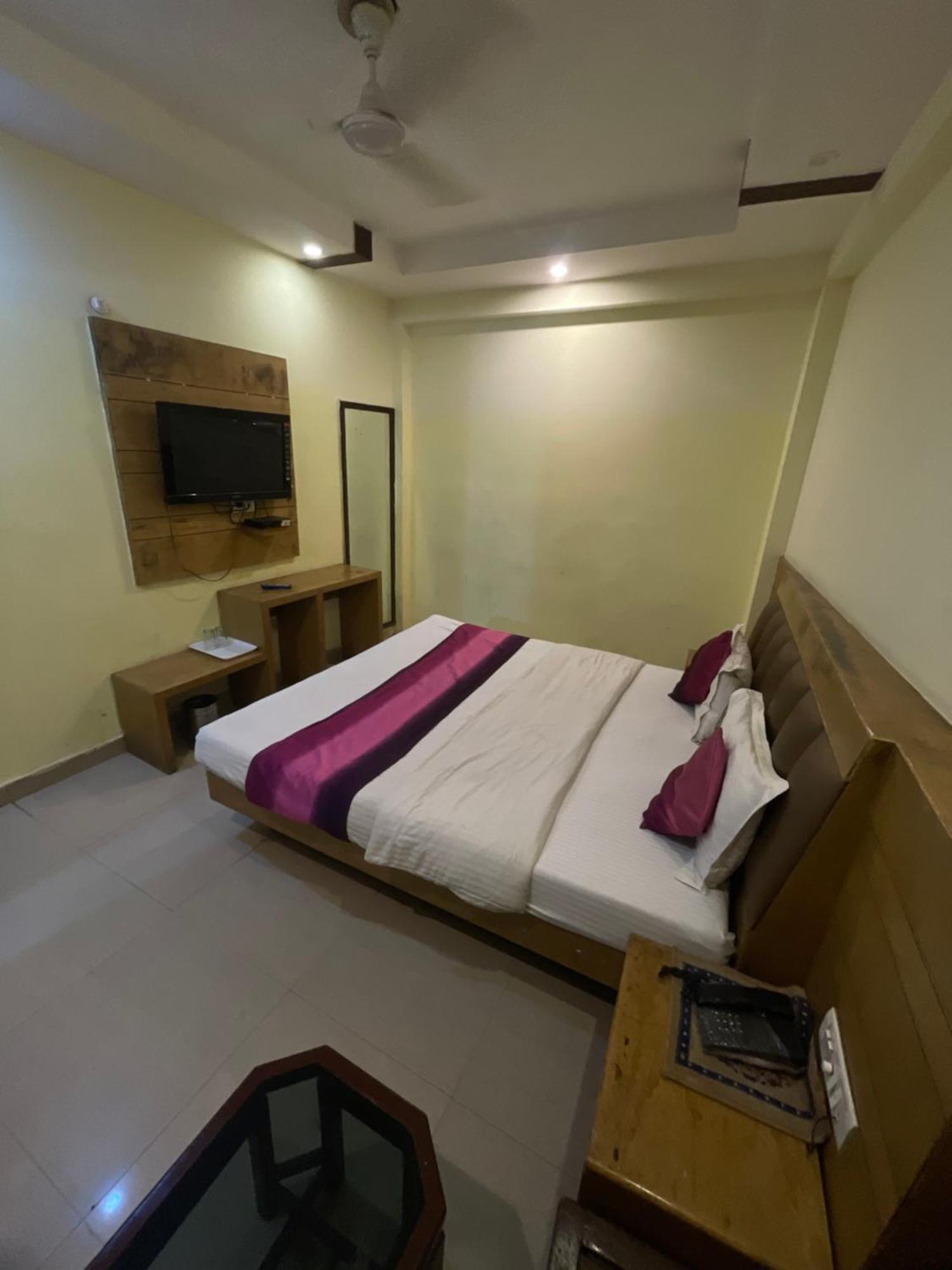 Hotel Golden Gate New Delhi