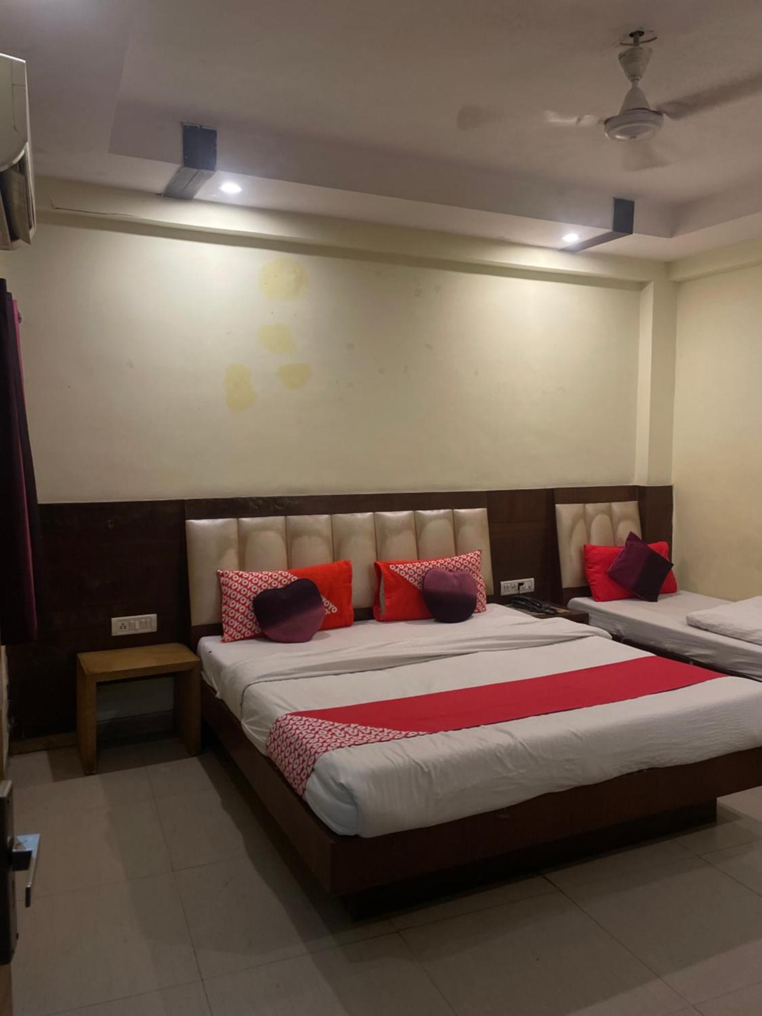 Golden Gate 3* New Delhi