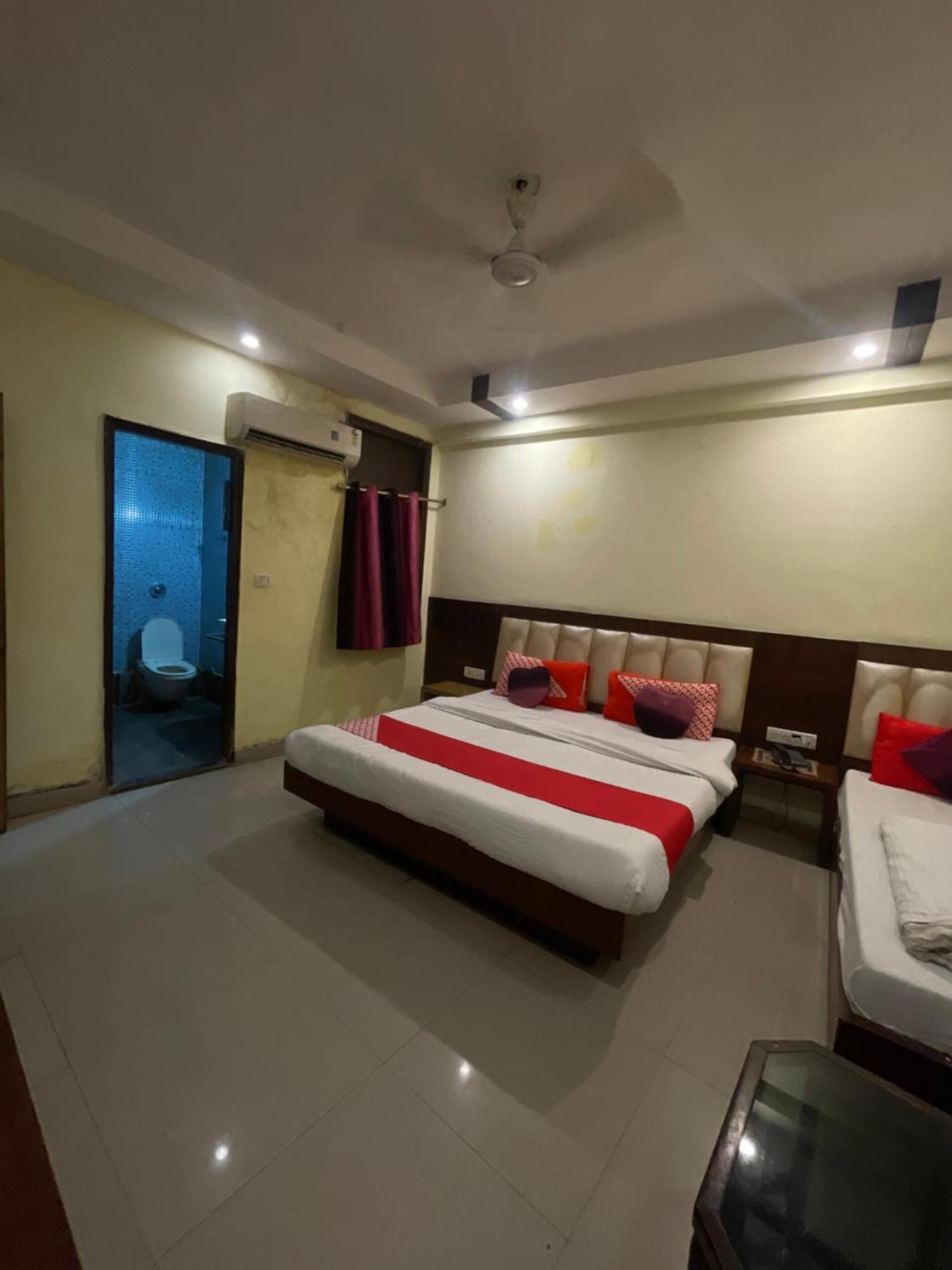 Golden Gate 3* New Delhi