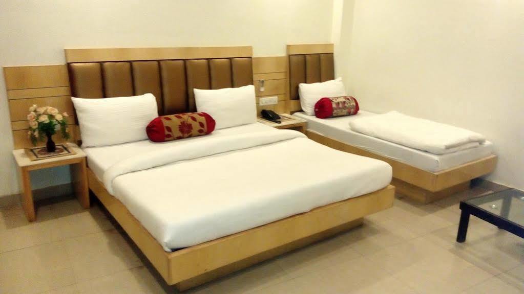 Hotel Golden Gate 3*